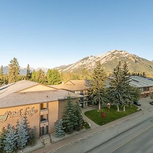 Banff Park Lodge